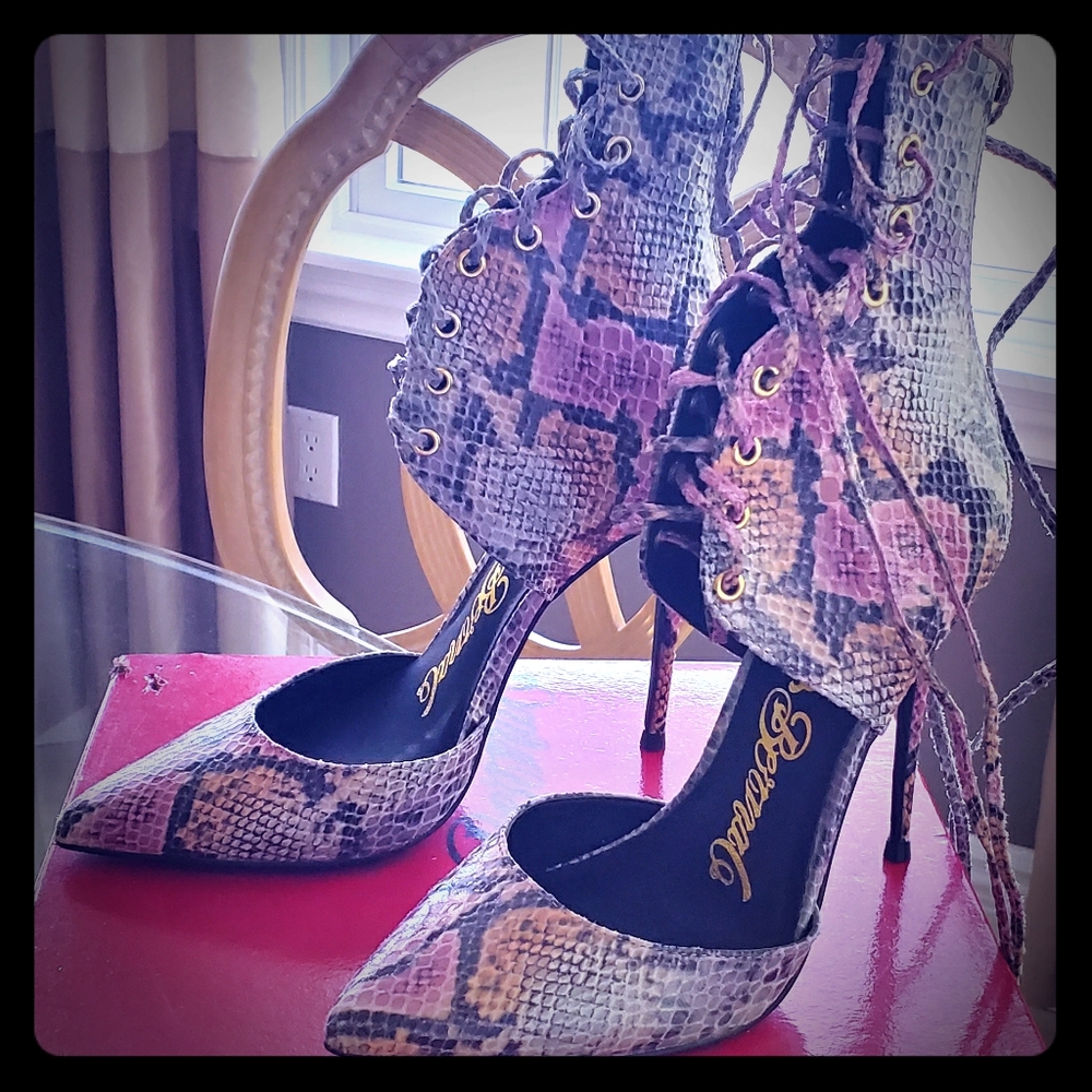 Snake Print LaceUp Pointy Toe Pumps Multi 7.5M